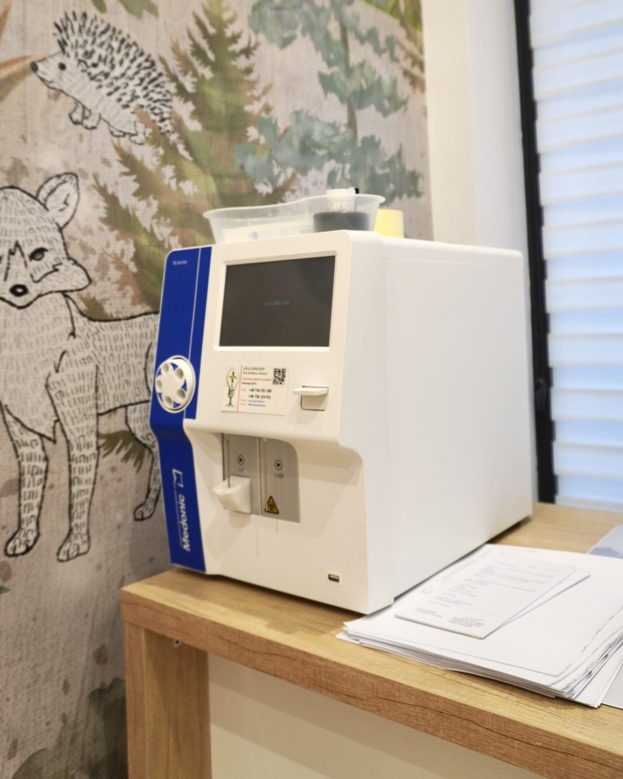 Aparat hemogramă cu rezultat pe loc - Clinica Pediatrică MedMar
